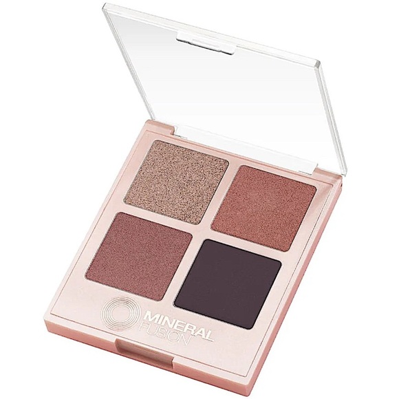 Mineral Fusion Girls Night Out Refillable Eyeshadow Palette - Picture 2 of 3